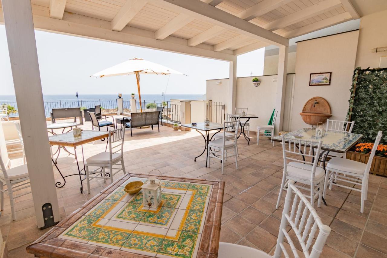 B&B Ottocento Sul Mare Nizza di Sicilia Dış mekan fotoğraf